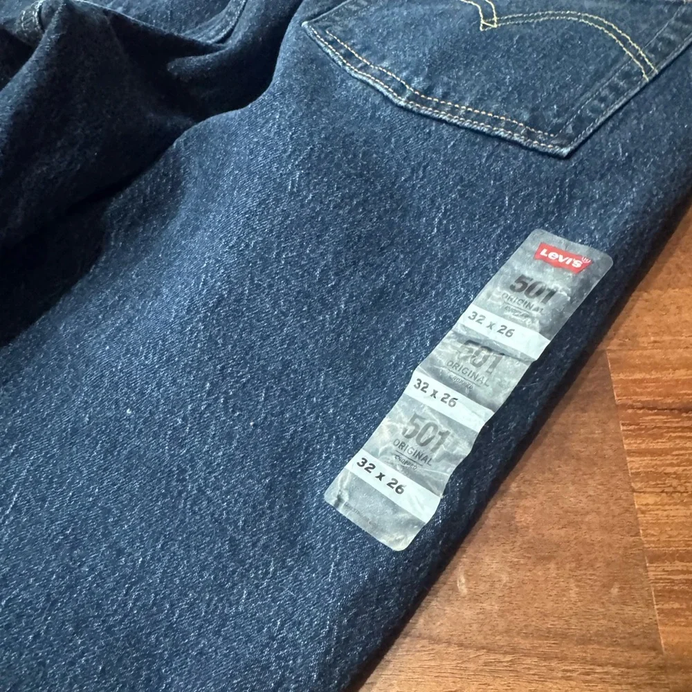 Levi’s 501 Original Cropped Jeans 32x26 Dark Wash Distressed NWT - Picture 6 of 6